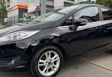 Ford Fiesta 86.633 km 9.990 &euro; Gelsenkirchen 45899