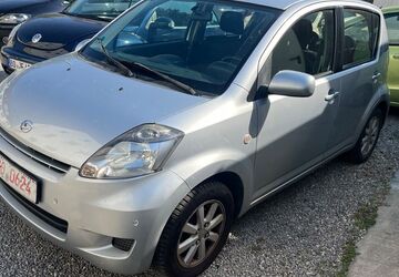 Daihatsu Sirion 145.000 km 2.100 &euro; Bochum 44795