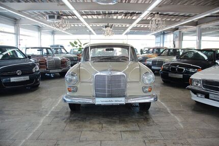 Mercedes-Benz 200 87.000 km 9.850 &euro; Essen 45356