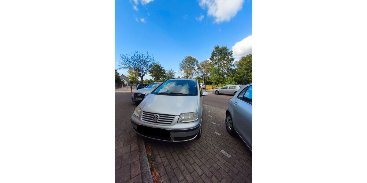 VW Sharan 304.988 km 3.750 &euro; Essen 45329