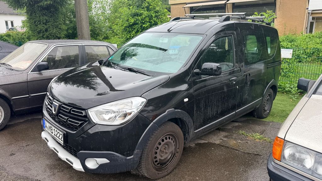 Dacia Dokker 158.000 km 3.999 &euro; Wuppertal 42115
