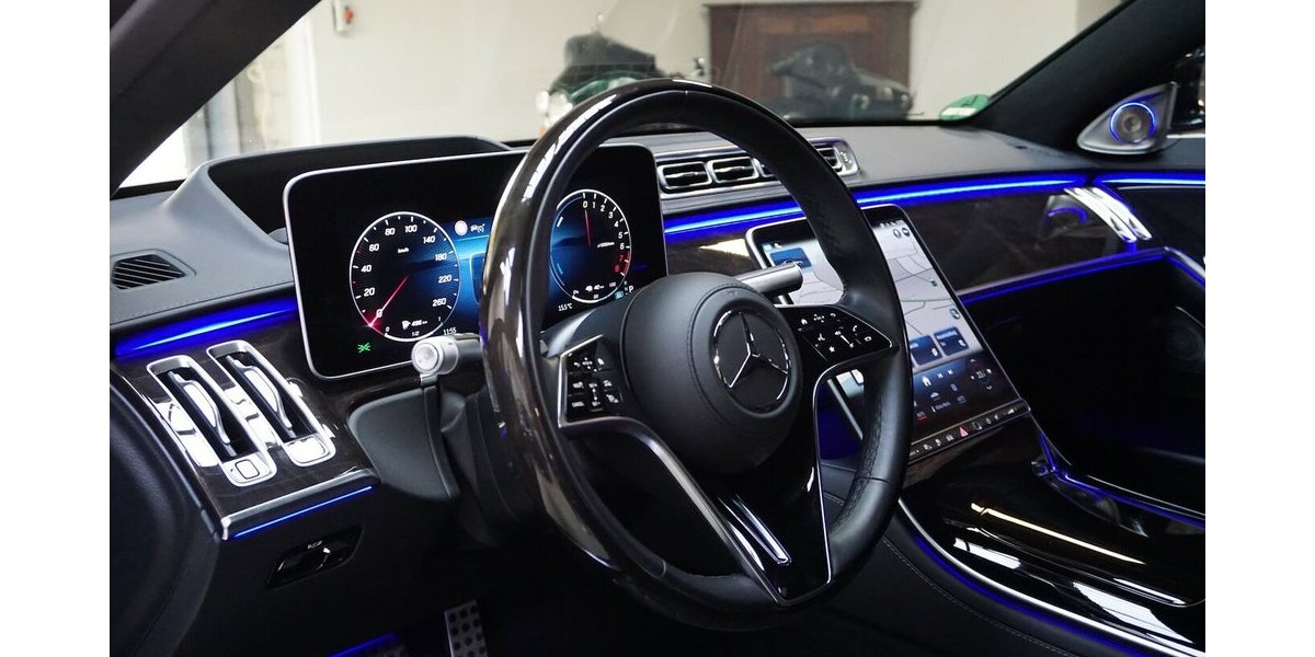 Mercedes-Benz S 580 e 4M AMG HA-Lenk.Exkl. Fond TV 4D NP209.- 29.580 km 109.600 &euro; Wuppertal 42327