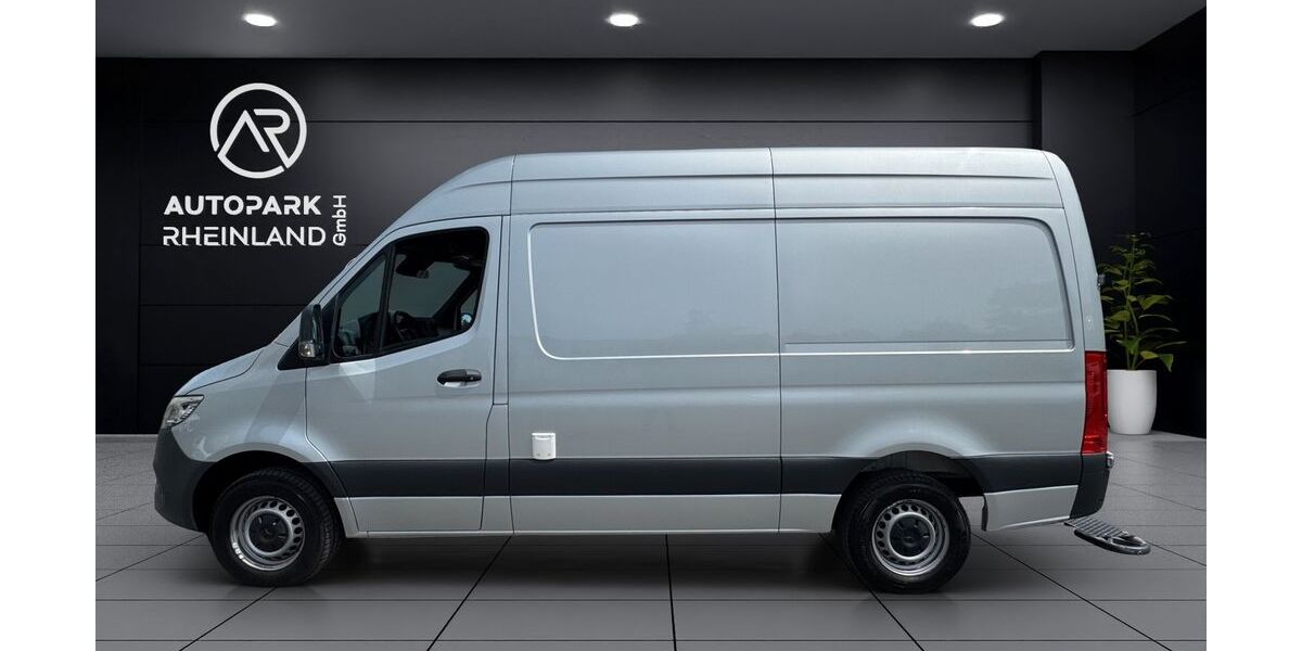 Mercedes-Benz Sprinter 213.402 km 29.900 &euro; Bochum 44866