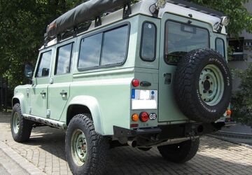 Land Rover Defender 105.000 km 58.500 &euro; Bochum 44879