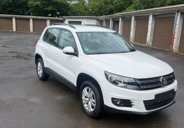 VW Tiguan 38.000 km 9.900 &euro; Bochum 44791