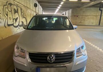 VW Touran 281.500 km 3.000 &euro; Bochum 44801