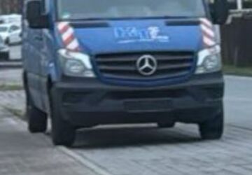 Mercedes-Benz Sprinter 331.000 km 7.200 &euro; Dortmund 44267