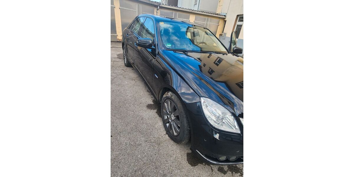 Mercedes-Benz E 300 147.000 km 6.800 &euro; Bochum 44892