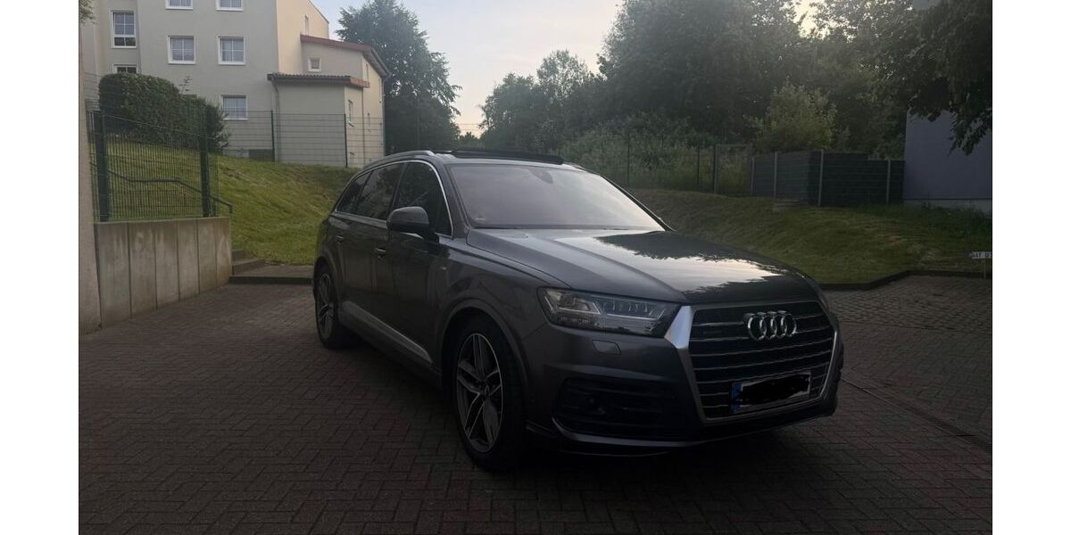 Audi Q7 260.000 km 15.900 &euro; Bochum 44867