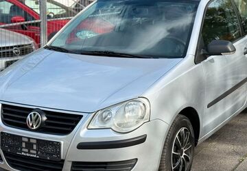 VW Polo 129.000 km 2.490 &euro; Castrop-Rauxel 44577