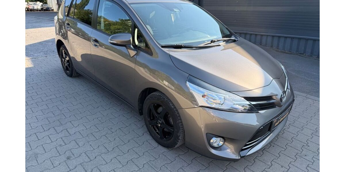Toyota Verso 149.900 km 8.990 &euro; Dortmund 44319