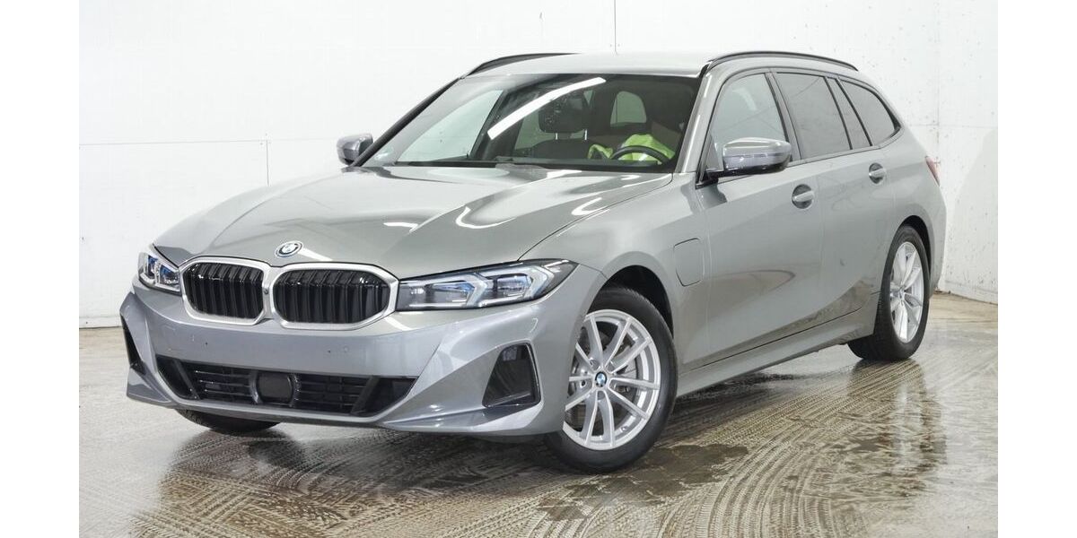 BMW 330 27.166 km 36.840 &euro; Bochum 44809