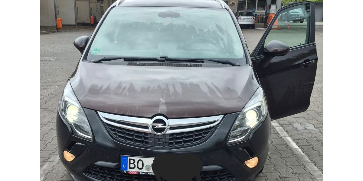 Opel Zafira Tourer 220.000 km 8.999 &euro; Essen 45307