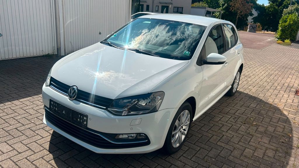 VW Polo 69.120 km 7.599 &euro; Essen 45131