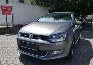 VW Polo 86.900 km 8.250 &euro; Bochum 44809