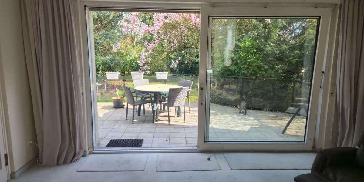 Etagenwohnung Essen Stadtbezirk VI - 3 Zimmer, 95 m&sup2;, 950&euro; | Angebot:27316618
