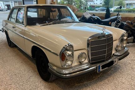 Mercedes-Benz 280 102.000 km 27.999 &euro; Wuppertal 42115