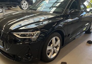 Audi e-tron 49.997 km 35.889 &euro; Hagen 58091