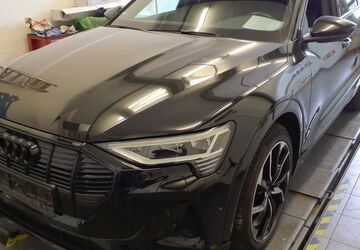 Audi e-tron 93.491 km 35.681 &euro; Hagen 58091